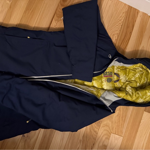 Stio Women’s Down Shot 7 in Mountain Shadow with Yellow Interior - Large - Picture 2 of 2